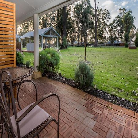 Inn The Tuarts Guest Lodge Busselton Accommodation - Adults Only Екстер'єр фото