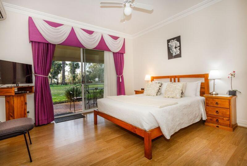 Inn The Tuarts Guest Lodge Busselton Accommodation - Adults Only Екстер'єр фото