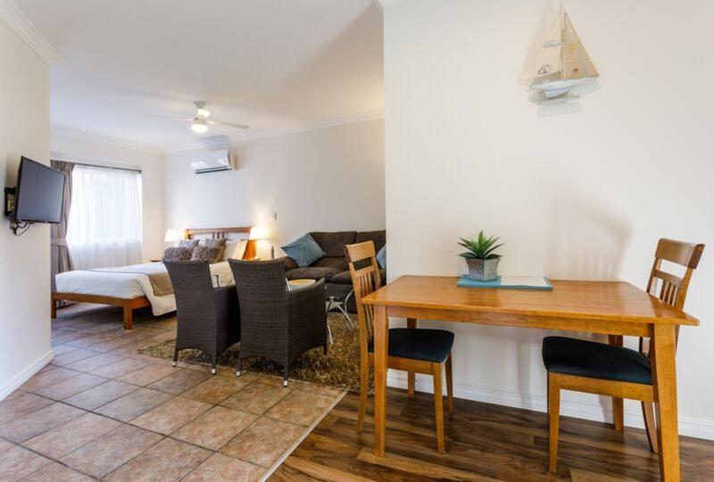 Inn The Tuarts Guest Lodge Busselton Accommodation - Adults Only Екстер'єр фото