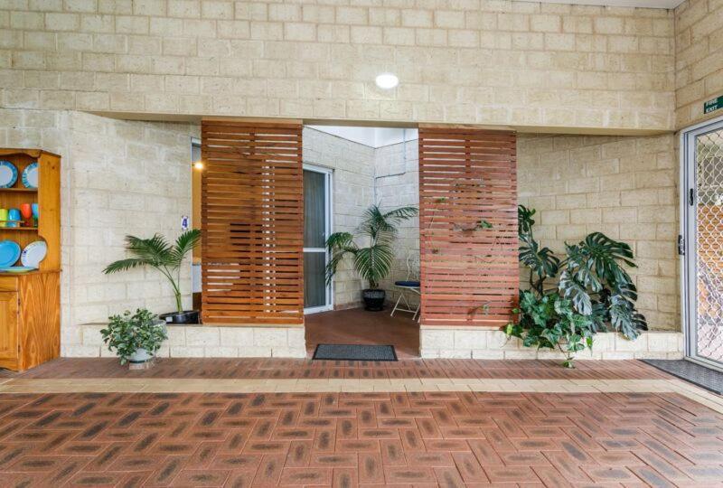 Inn The Tuarts Guest Lodge Busselton Accommodation - Adults Only Екстер'єр фото