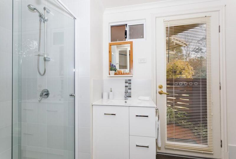 Inn The Tuarts Guest Lodge Busselton Accommodation - Adults Only Екстер'єр фото