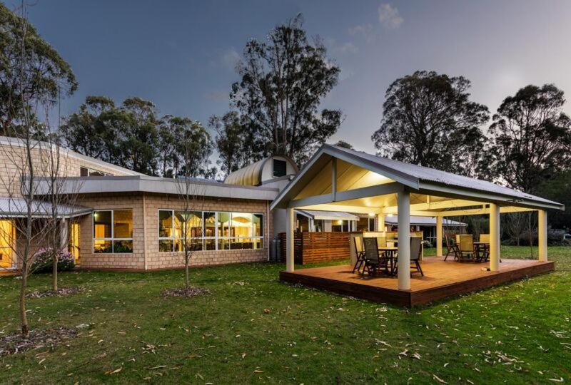 Inn The Tuarts Guest Lodge Busselton Accommodation - Adults Only Екстер'єр фото