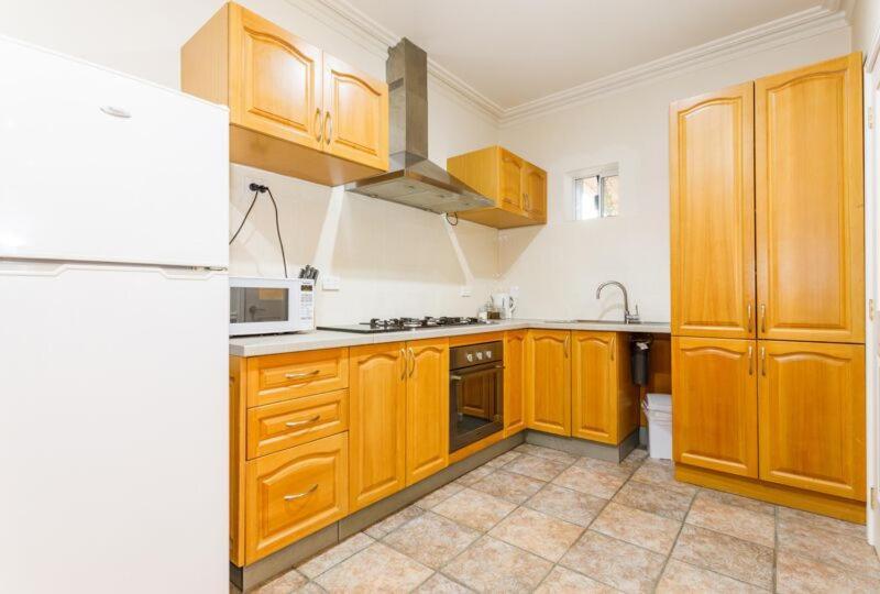 Inn The Tuarts Guest Lodge Busselton Accommodation - Adults Only Екстер'єр фото