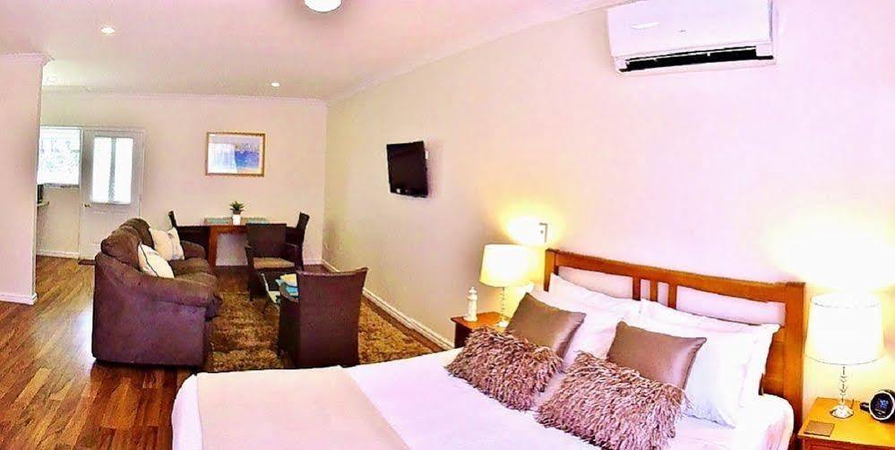 Inn The Tuarts Guest Lodge Busselton Accommodation - Adults Only Екстер'єр фото